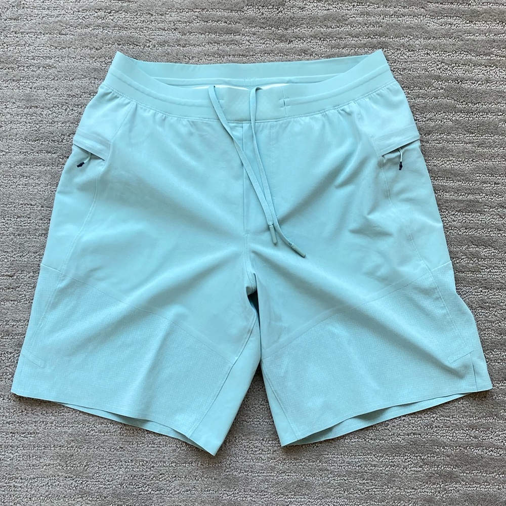 Lululemon Train to Beach Short Medium